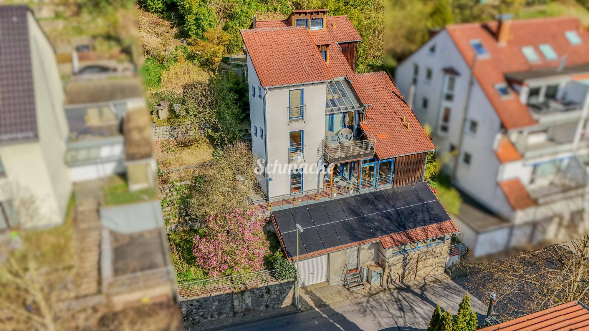 Die Sonne verwöhnt Sie in diesem traumhaften Haus mit mehreren Sonnenterrassen und tollem Ausblick, 58119 Hagen / Hohenlimburg, Einfamilienhaus