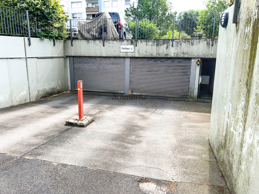 Garage 1/3