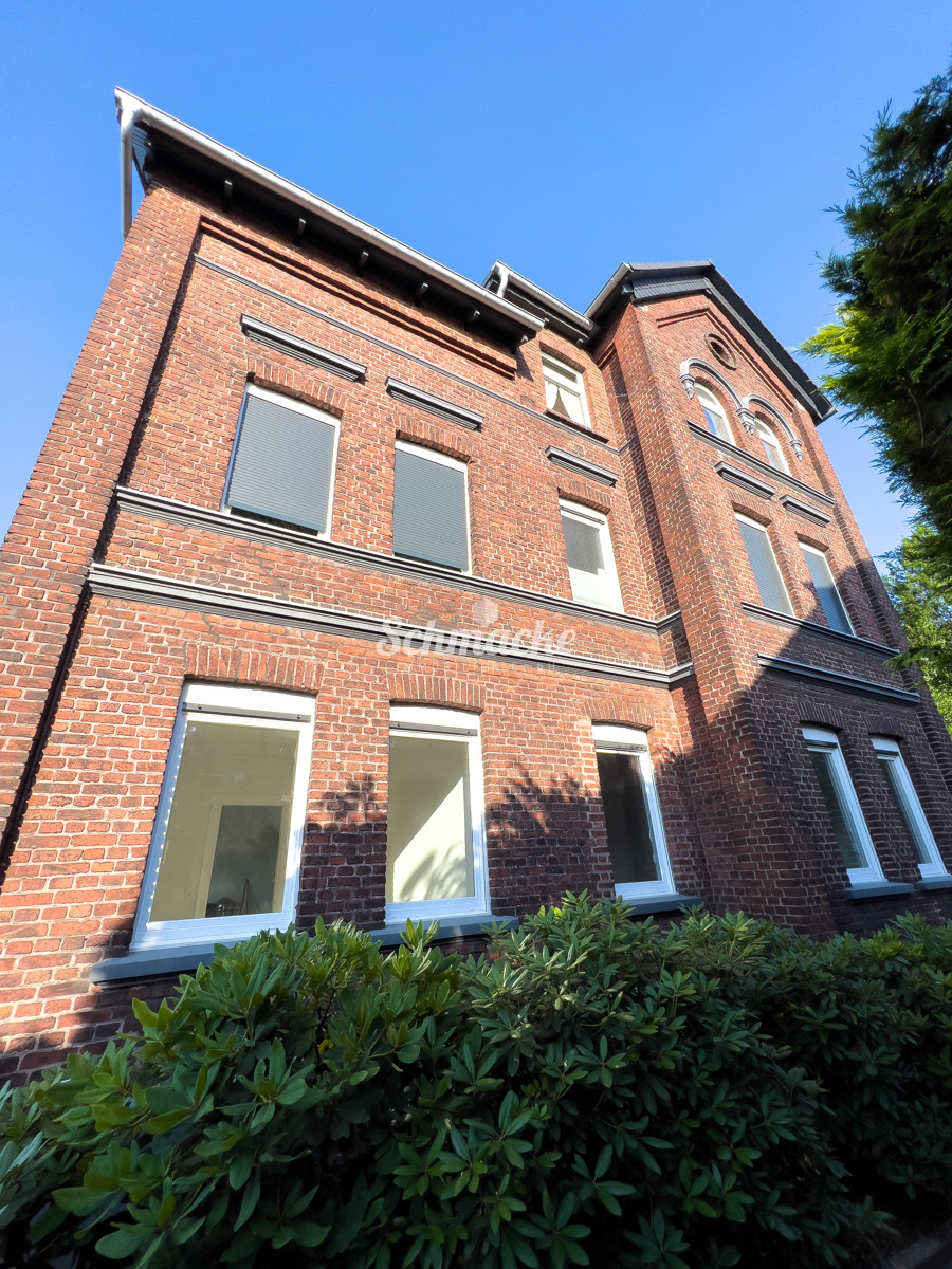 Wunderschöne helle, ruhige, renovierte Wohnung im 2. OG inklusiv Küchen- und Badezimmereinrichtung, 58099 Hagen, Etagenwohnung