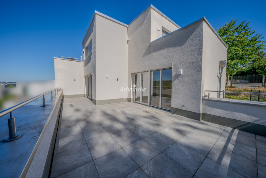 Terrasse (3) - Barrierefreie sonnige großzügige Erdgeschosswohnung mir zwei Baklonen und Panoramablick auf HA-Emst