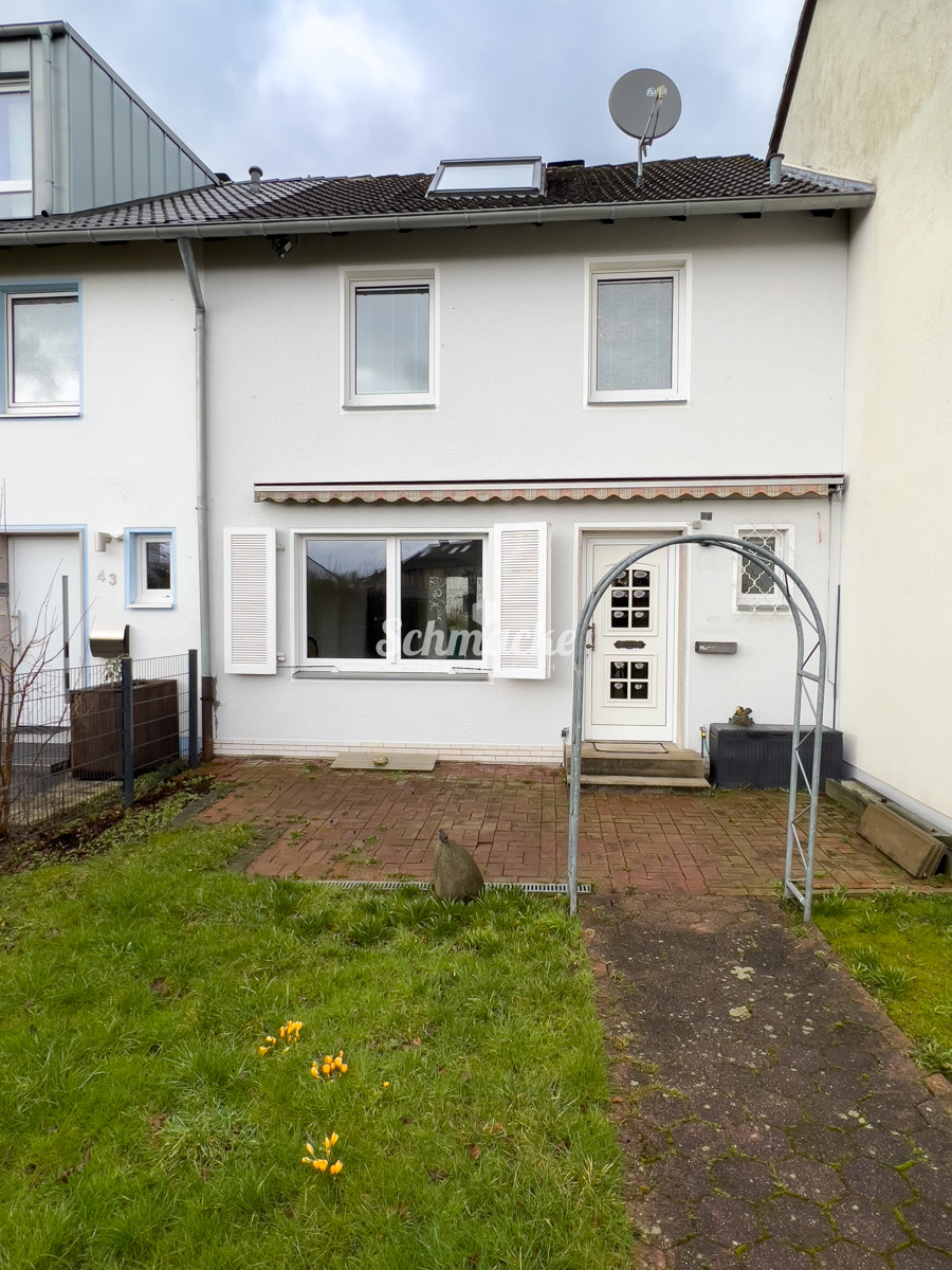 Großzügiges frisch renoviertes Haus mit zwei Gärten, zwei Stellplätzen u. viel Platz für die Familie, 58093 Hagen, Reihenhaus