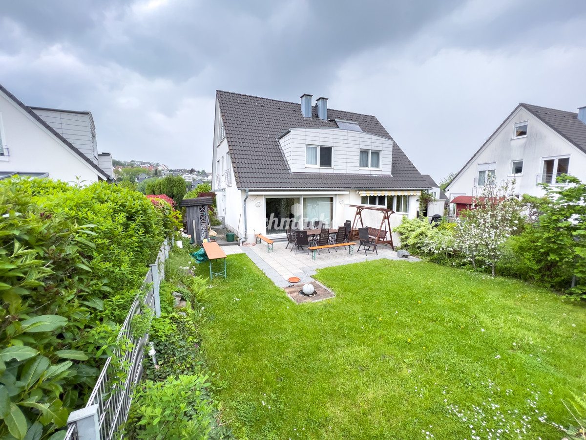 Gepflegte Doppelhaushälfte ruhig gelegen mit Garten & zwei Stellplätzen, 58089 Hagen, Doppelhaushälfte