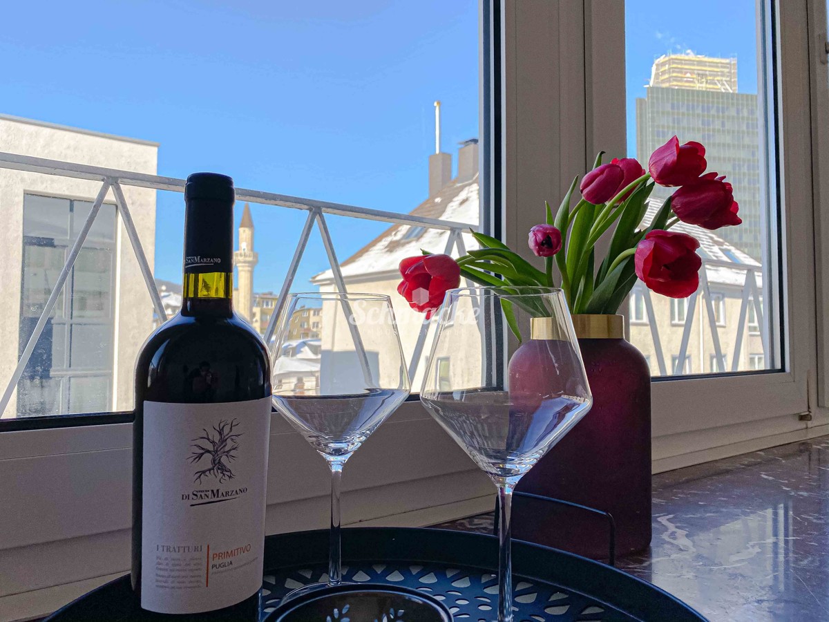 Helle und ruhige 2,5-Zimmer Etagenwohnung in der Hagener-City, komplett renoviert !, 58095 Hagen, Etagenwohnung