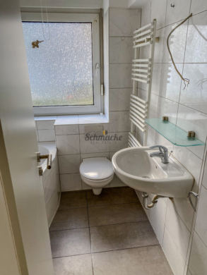 Badezimmer EG rechts - Mehrfamilienhaus in Top-Zustand – lukrative Kapitalanlage in Hagen/Eckesey