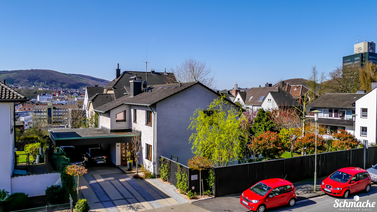 Herrschaftliches Einfamilienhaus mit Einliegerwohnung (Gewerbl. nutzbar) in Hagen – Nähe Funckepark, 58097 Hagen, Zweifamilienhaus