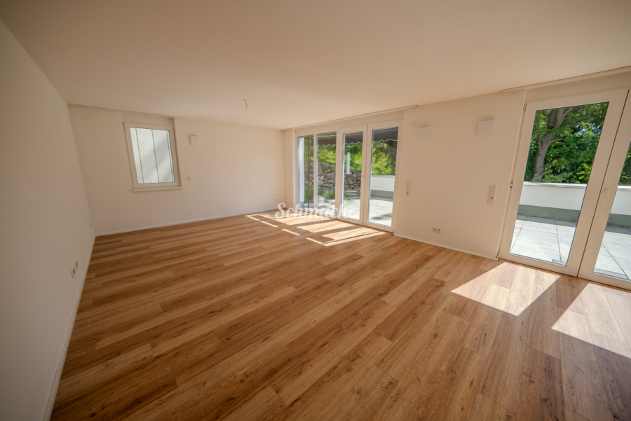 Wohn-/ Esszimmer und Küche - Traumhafte Ruhe und idyllischer Ausblick / Terrassenwohnung mit eigenem Rasenstück auf Hagen-Emst