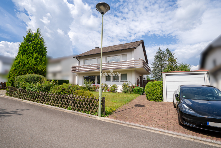 Außenansicht - Einfamilienhaus mit Kamin, Wintergarten, Schwimmhalle & Sauna, 2 Garagen in Toplage von Hagen-Geweke