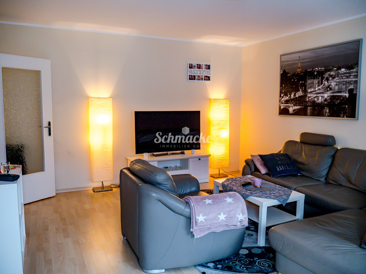 Ruhige, möblierte Wohnung mit Balkon und Aufzug in unmittelbarer Stadtnähe, 58095 Hagen, Etagenwohnung