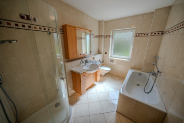 Badezimmer - Charmante 3-Zimmer-Wohnung mit Garten, Terrasse und Garage im Hagener Fleyerviertel