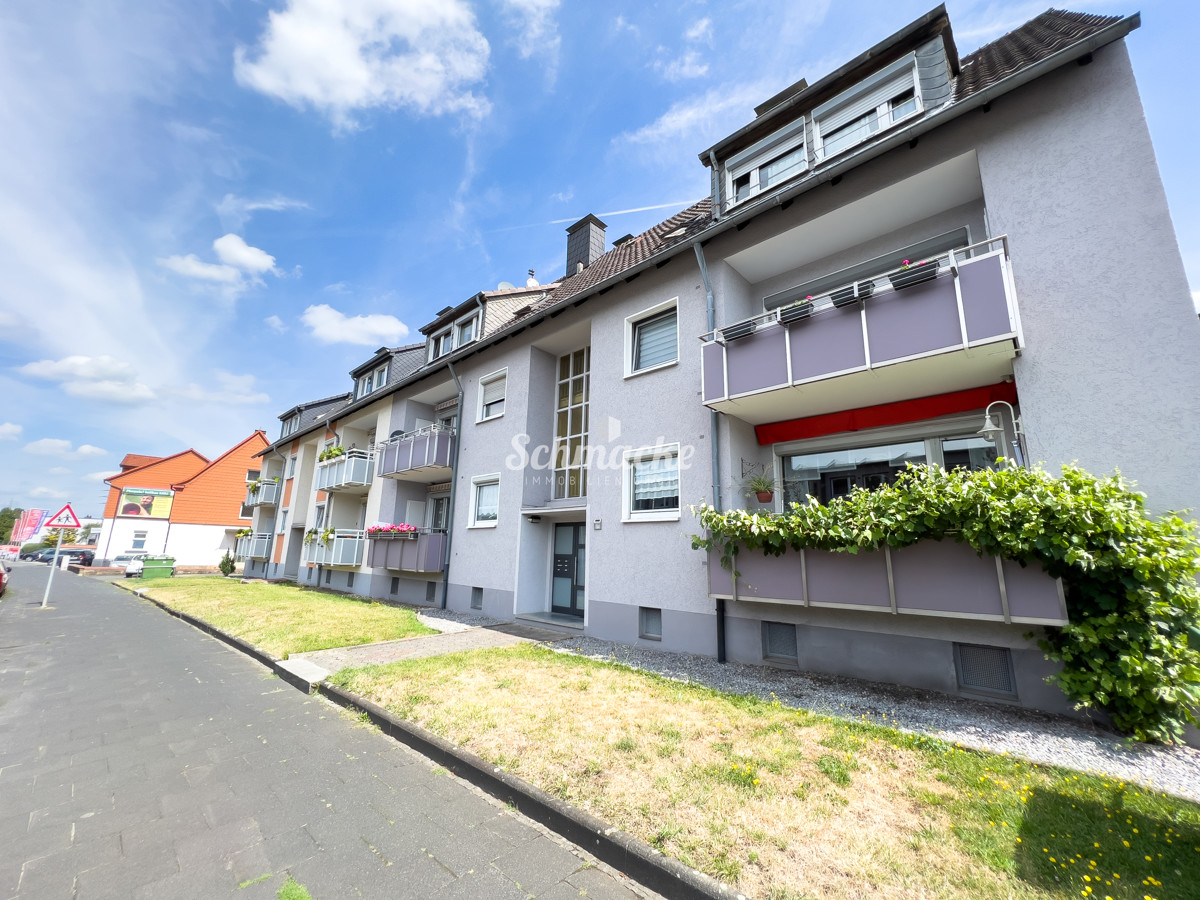 Sehr schöne Wohnung in der 1. Etage mit großem Balkon und geräumiger Garage, 58119 Hagen / Hohenlimburg, Etagenwohnung