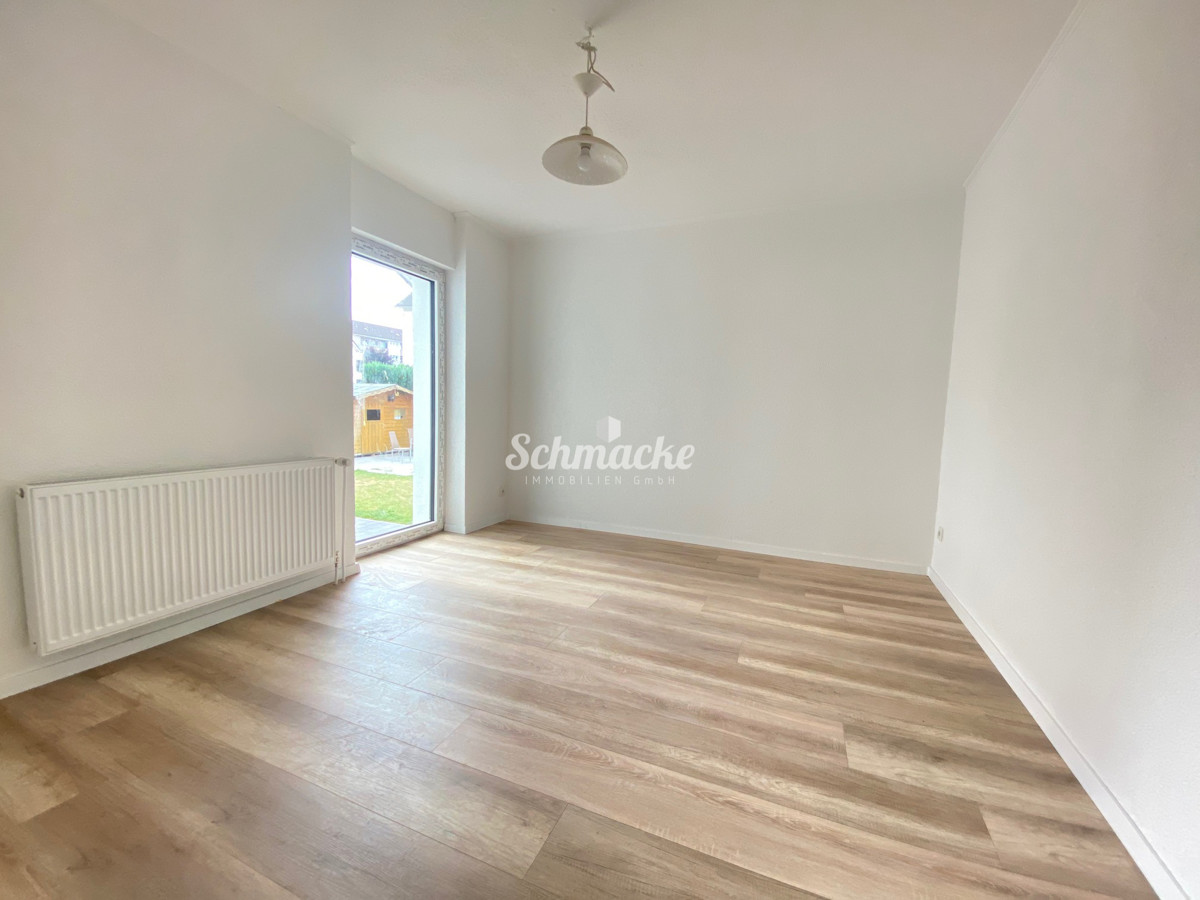 Traumhafte sanierte ruhige Garten-Wohnung im Erdgeschoss mit eigenem Eingang, 58089 Hagen, Terrassenwohnung